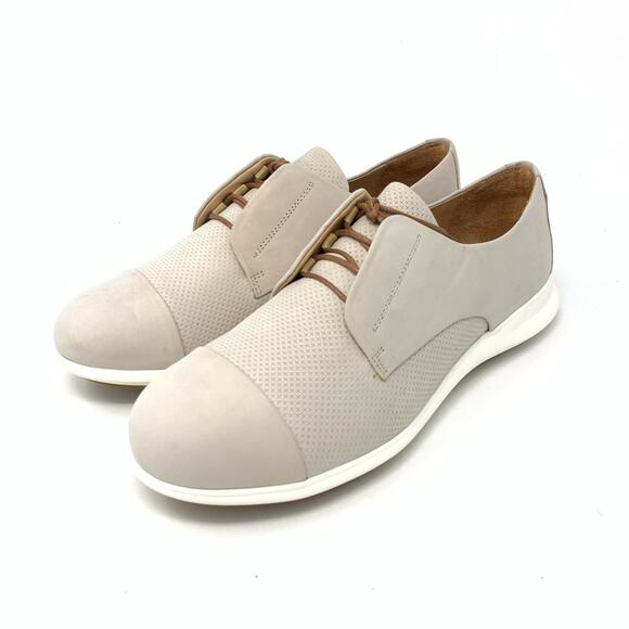 Samuel Hubbard Freedom Stroll Buff NuBuck Shoe Women Size 7.5M - Picture 1 of 12